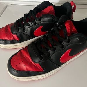 Nike Court Borough 7Y